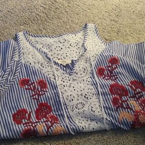 ENTRO size M - sleeveless blouse